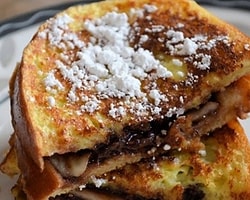 Çikolatalı Muzlu Tost