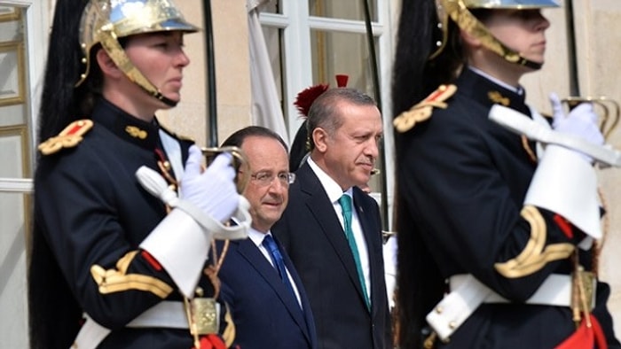 Hollande'den Erdoğan'a 'Cihatçı Gençler' Ricası