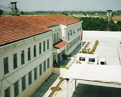 '18 Kişilik Koğuşta 26 Kişi, Tuvalet Banyo Bozuk'