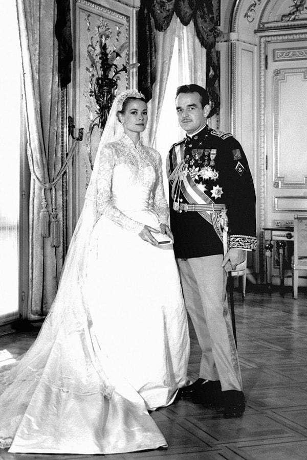 4. Prens Rainier ile evlenen Grace Kelly'nin gelinliği