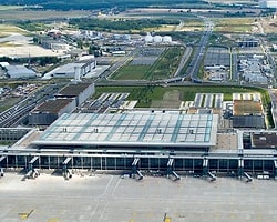 Berlin Havaaalanı Skandalında Çöpten Çıkan Belgeler