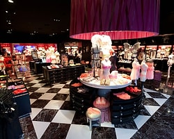 Victoria's Secret'tan İstanbul'a 2 Yeni Mağaza