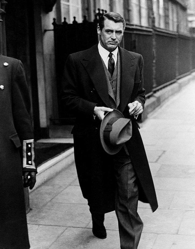 1. Karizmanın tanımını yapan Cary Grant, 1950'ler