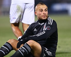 Gökhan Töre Tedavisi İçin İstanbul'a Geldi