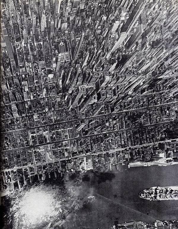 12. Manhattan, New York, 1944