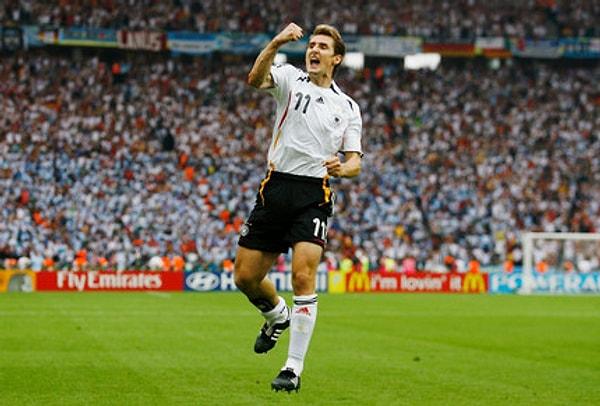 2006 Almanya Taklacı Kral Klose (5 Gol)