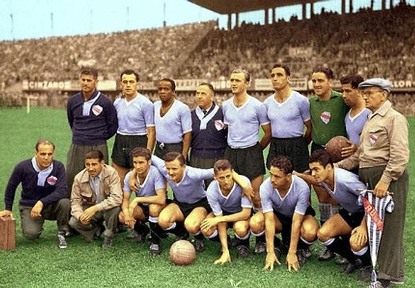 4. İsviçre 1954 Uruguay-İskoçya: 7-0
