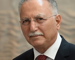 İhsanoğlu'ndan Rakiplerine 1000 TL Bağış