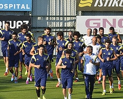 F.Bahçe'de Üç Oyuncu Kadro Dışı