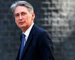 İngiltere Başbakanı Cameron, Dışişleri Bakanlığına Philip Hammond'ı Atadı