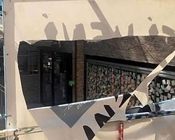 'Ramazan'da Neden Açıksınız' Diye Kafeye Saldırdılar
