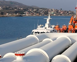 'İsrail'e Jet Yakıtı veya Petrol Satmadık, Transit Satışlar Var'