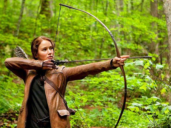3. Katniss Everdeen | Jennifer Lawrance - Açlık Oyunları (En Fedakar)