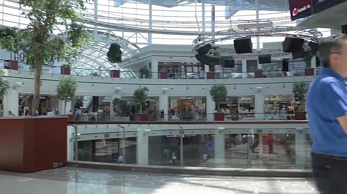 Dünyanın İlk Ve Tek %100 İnteraktif Vitrini