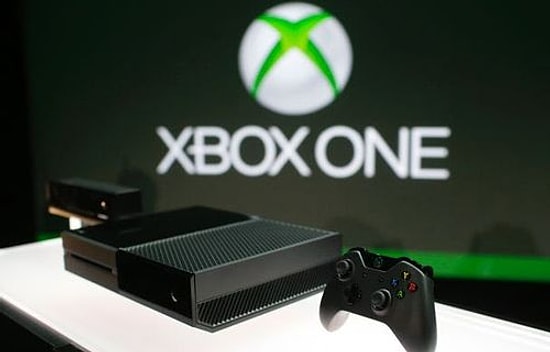 Microsoft'un Yeni Oyun Konsolu Xbox One Ön Siparişe Başladı