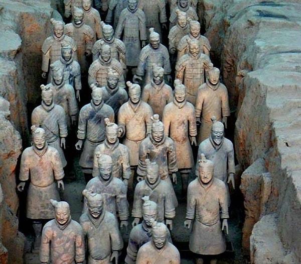 6. Çin'in Ölümsüz Ordusu; Terracotta Askerleri
