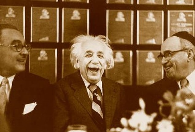 3. Einstein da atanamayan öğretmendi