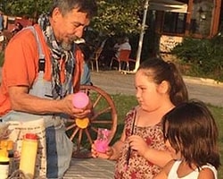 Büyükada'da Duvara 'Barış' ve 'Gazze' Yazan Sanatçı Gözaltına Alındı