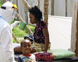 Ebola'ya Karşı Uluslarası "Alarm'