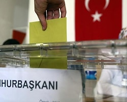 Oy Pusulasının Fotoğrafını Çekene Gözaltı
