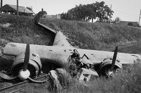 10. Düşürülmüş Alman uçağı