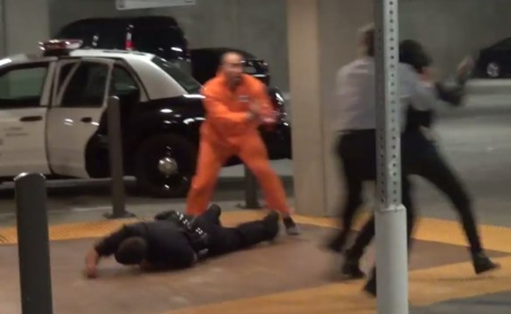 Otoparkta Mahkum Dehşeti | Şaka İçerir