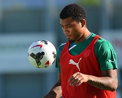 Colin Kazım Richards, Feyenoord'a Transfer Oldu