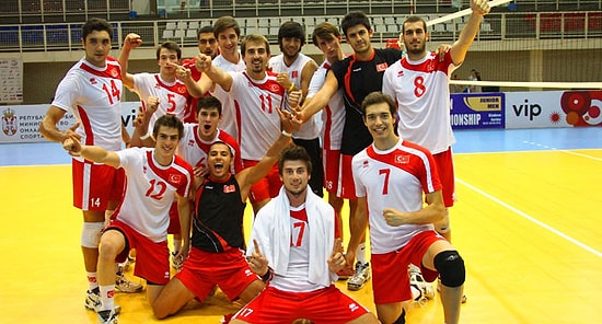 Voleybolda Şampiyon Türkiye!