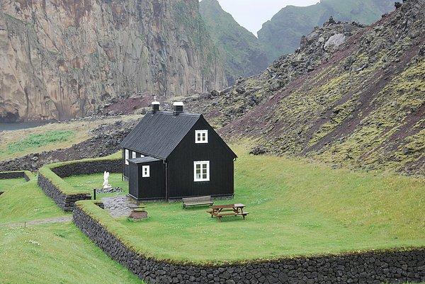 27. Vestmann Adası, İzlanda