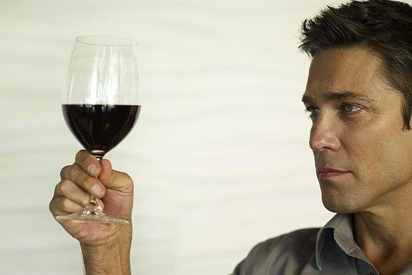 5. Şarap içmek