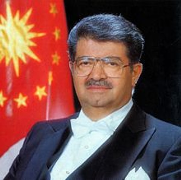 TURGUT ÖZAL