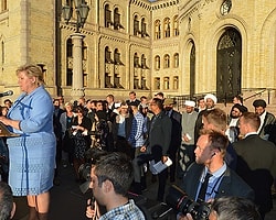 Norveç Başbakanı IŞİD Protestosunda Hadis-i Şerif Okudu