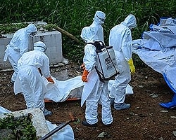 Ebola Araştırmacıları Ebola Nedeniyle Hayatlarını Kaybetti