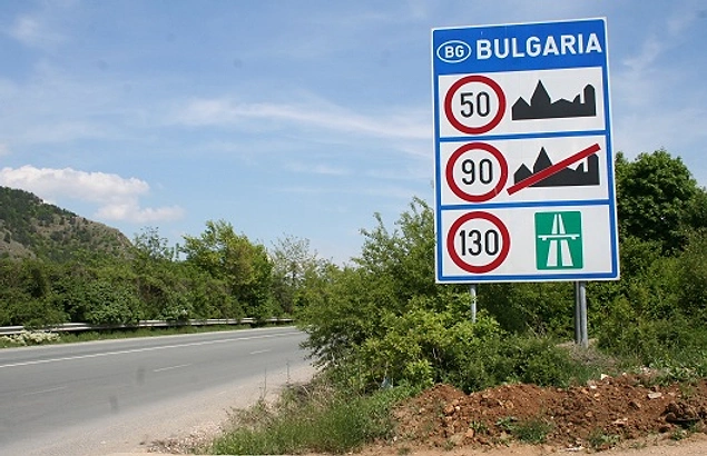 Yolları her ne kadar bozuk olsa da doğa güzellikleriyle karşılaşınca bunu unutmak