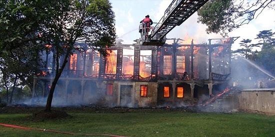 Hüseyin Avni Paşa Köşkü'ndeki Yangına Takipsizlik Kararı Verildi