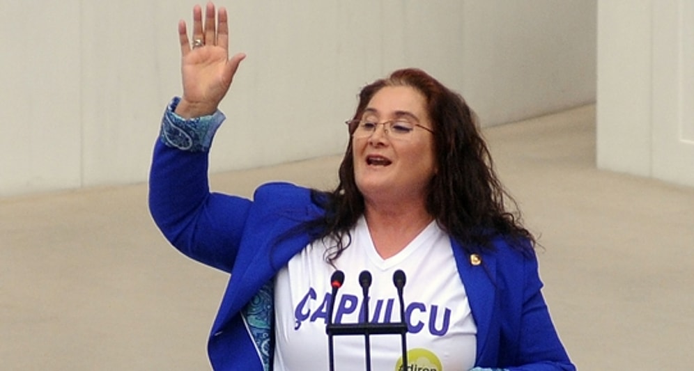 Sabahat Akkiraz'dan Seda Sayan'a: Edep Bilmez, Cahil...