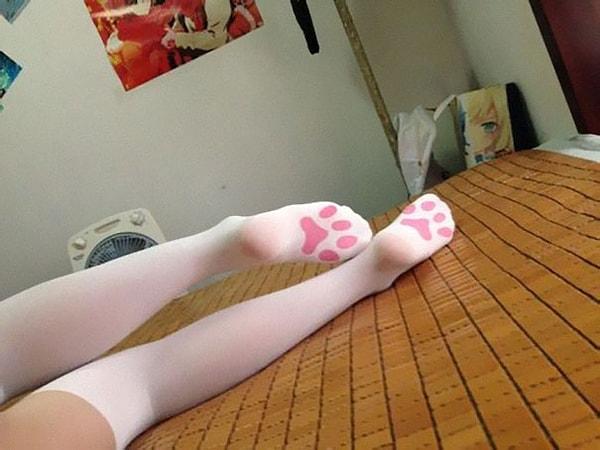 6. Kedi patisi çorapları