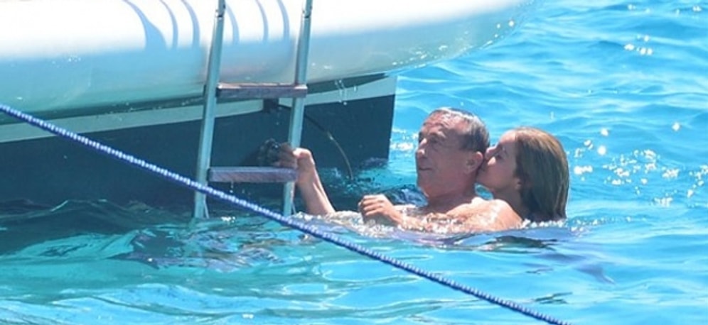 Ağaoğlu'nun Sevgilisinin 'Asansör Esprisi'ne Sosyal Medyadan Tepki