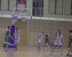 Efes, Sloven Rakibine Şans Vermedi