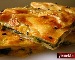 Hazır Yufka İle Ispanak Böreği Tarifi
