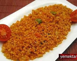 Domatesli Bulgur Pilavı Tarifi
