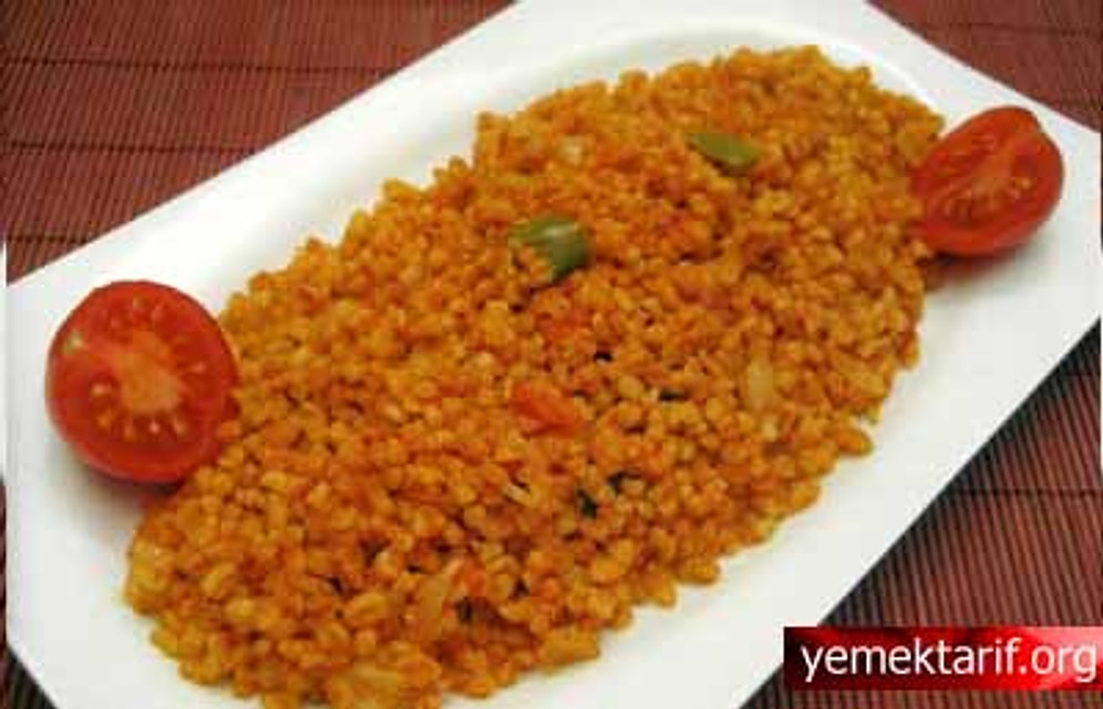 Domatesli Bulgur Pilavı Tarifi