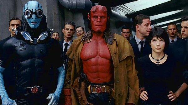 + "Hellboy" ekibi