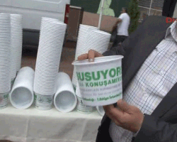 Sokak Hayvanlarına 35 Bin Adet Su Kabı