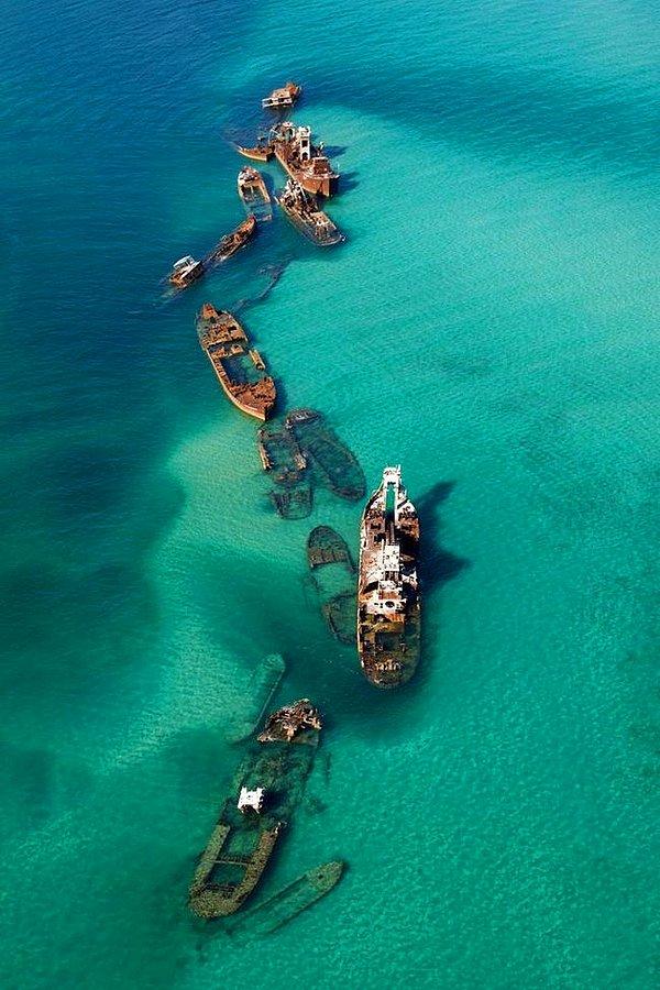 4.Bermuda Şeytan Üçgeni'nde parçalanmış gemiler dizisi. Denizle bir olmuşlar bile.