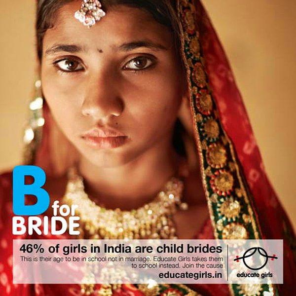 1. Hindistanda, kız çocuklarının %47'si 18 yaşından önce evleniyor.