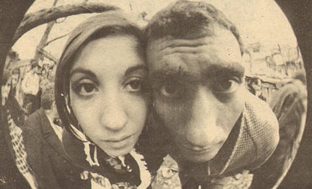 16. Yılmaz Güney - Nebahat Çehre "selfie"si.