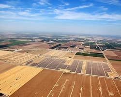 Google 145 Milyon Dolar Yatırımla Eski Petrol Sahasını Solar Tesise Dönüştürüyor