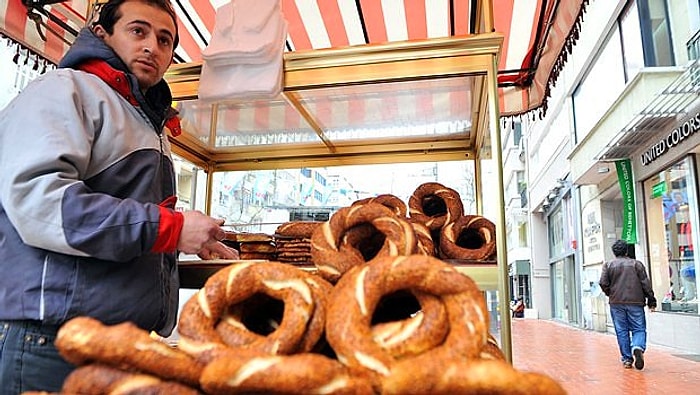 İstanbul Büyükşehir Belediyesi'nden 'Simitçiler Kaldırıldı' İddiasına Yalanlama