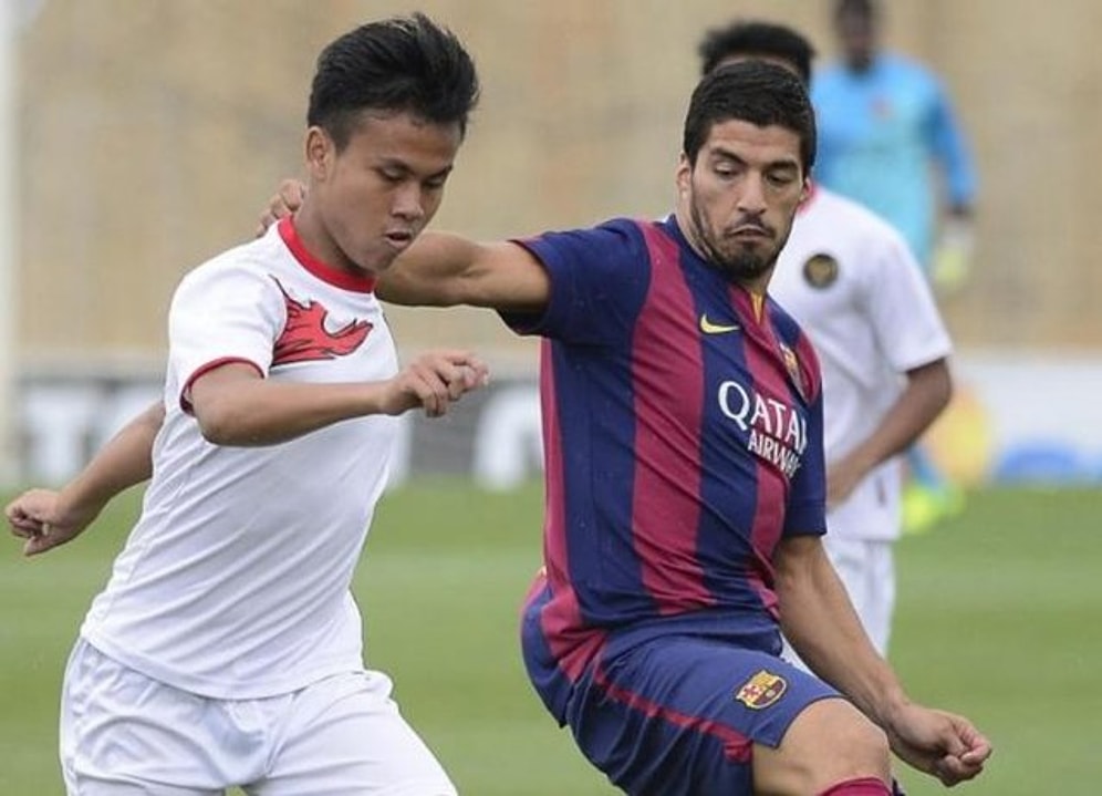 Luis Suarez Görenleri Hayrete Düşürüyor!